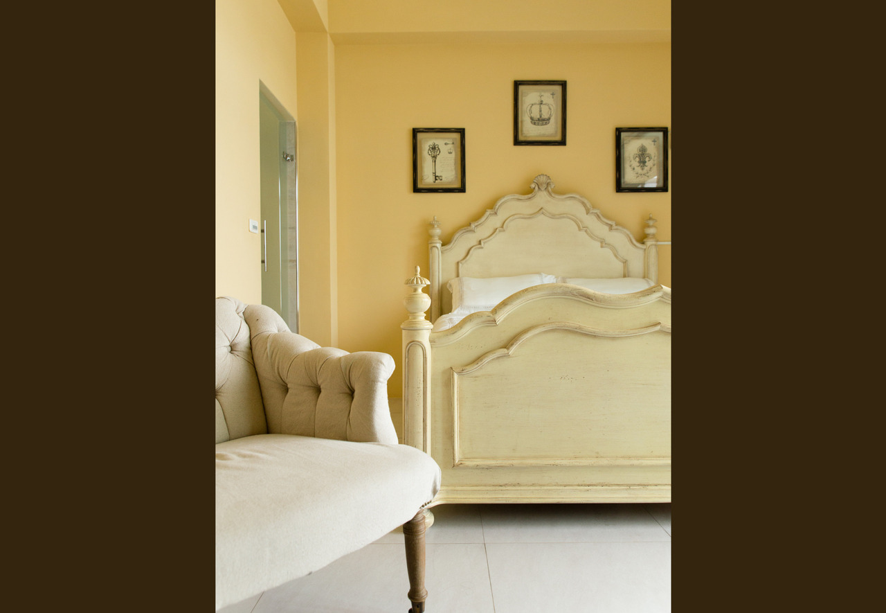 豐澤園projects-花蓮民宿，鵝黃色