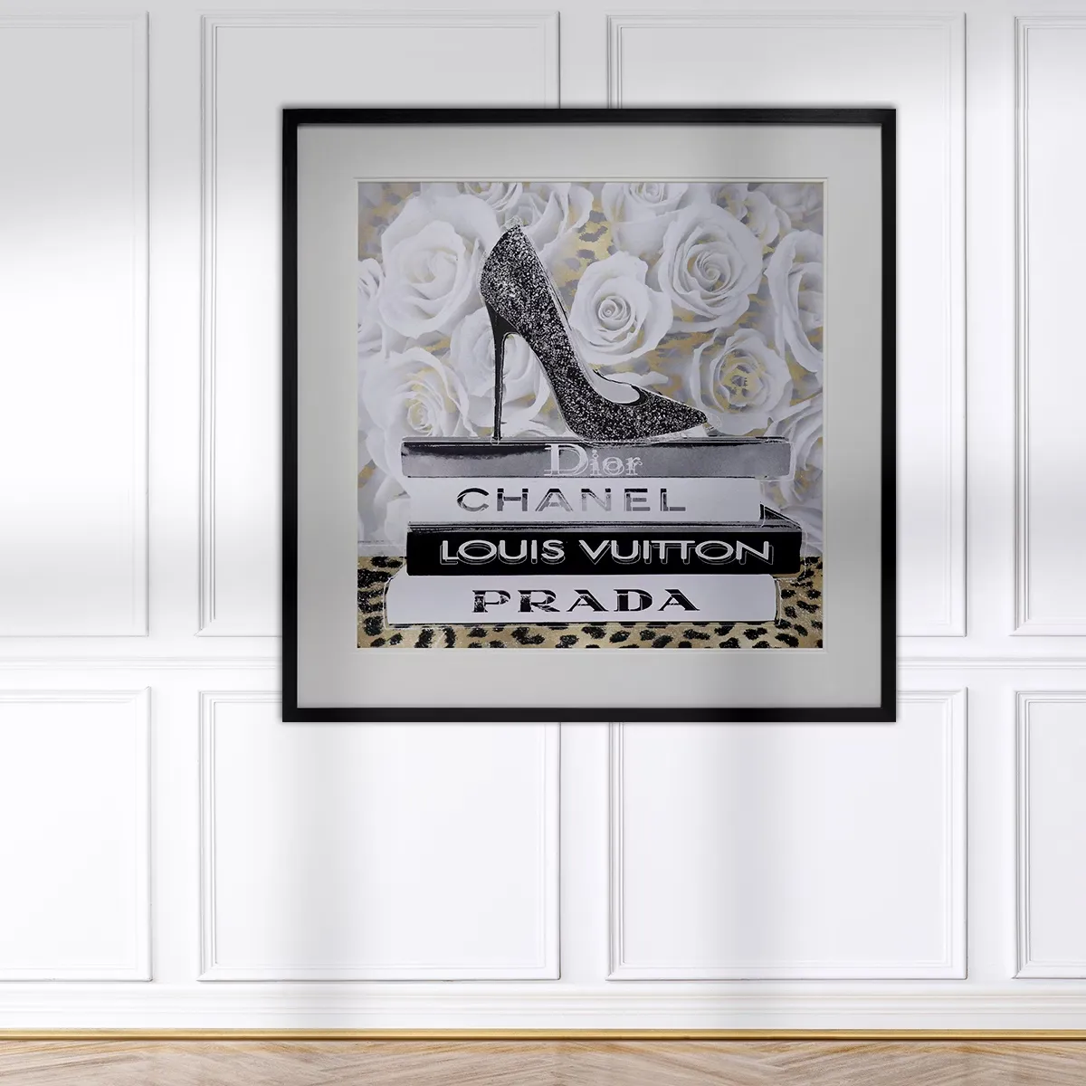 FORTUNE  有框畫 高跟鞋與精品書 白