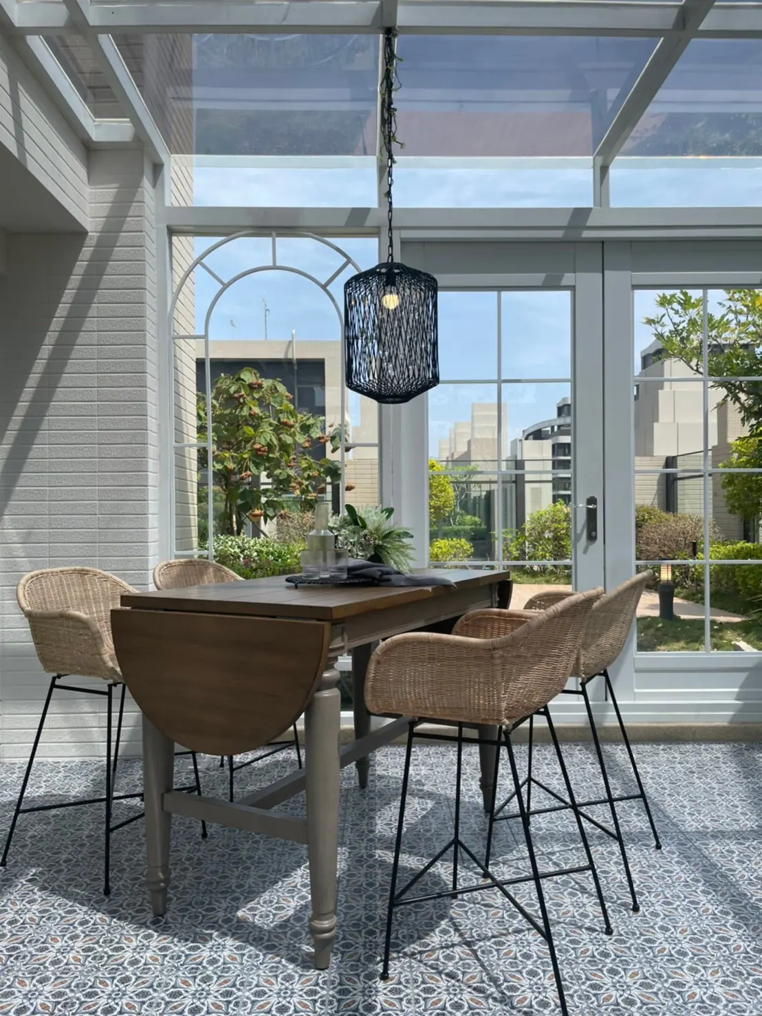 VENLO 吧檯椅 黑腳