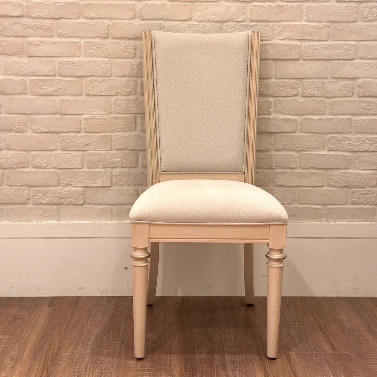 FAIRFIELD 餐椅 奶油白