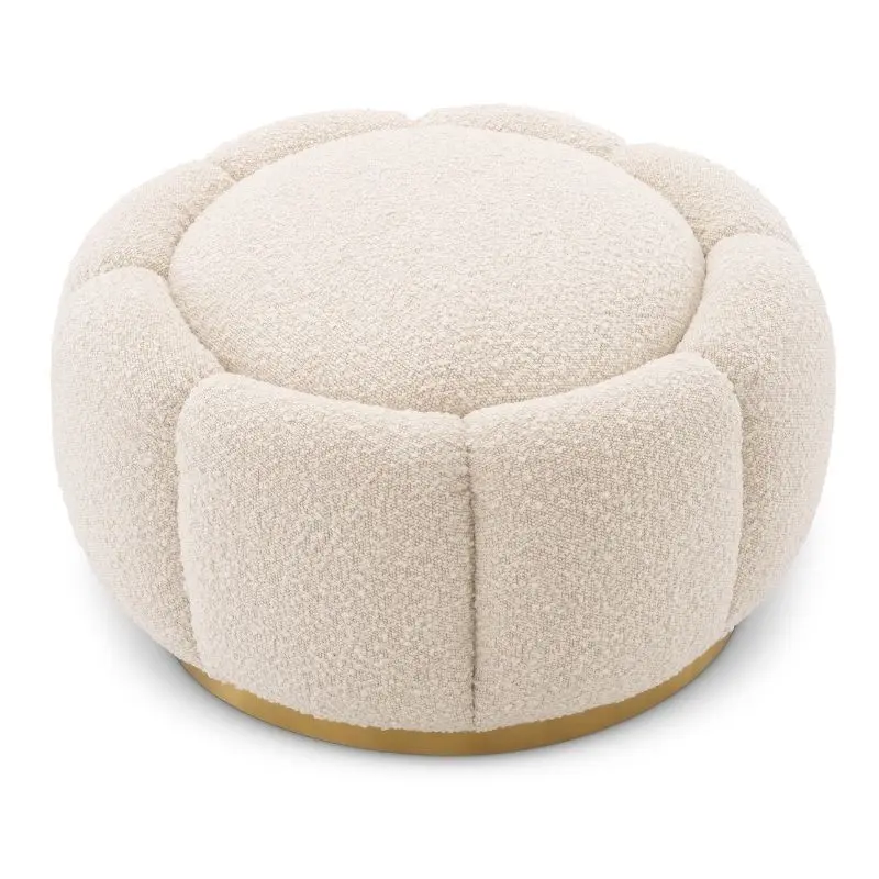 Eichholtz INGER 白色 Bouclé 羔羊毛椅凳，採用花瓣式圓弧造型與拉絲黃銅底座。